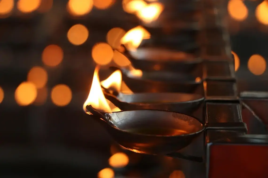 Hvor skal en lysterapilampe stå i mors morgenkrog?