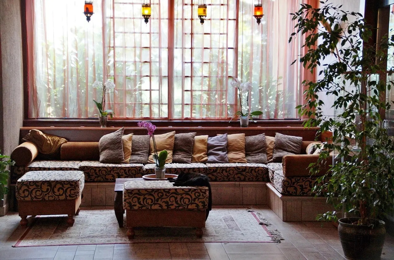 Sådan skaber du en budgetvenlig hyggekrog til mor